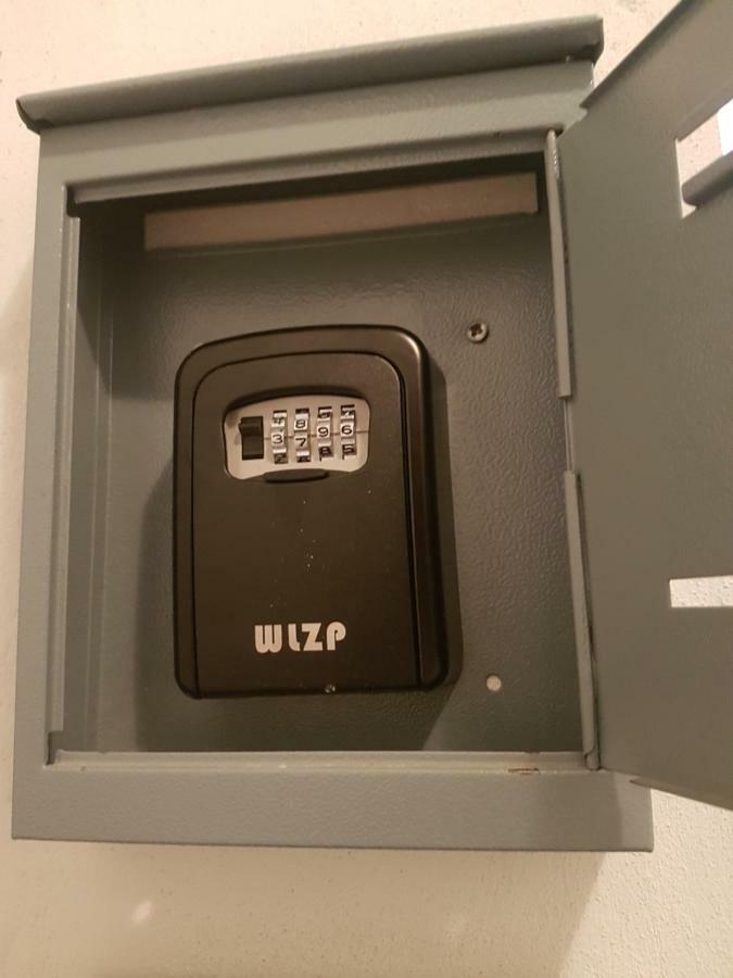 Maison Mavu: With Fiber Wi-fi, Near Jazz Arena Apartment